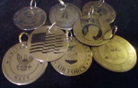 Pendants - Military, Veteran & Patriotic  (25 mm silvertone)